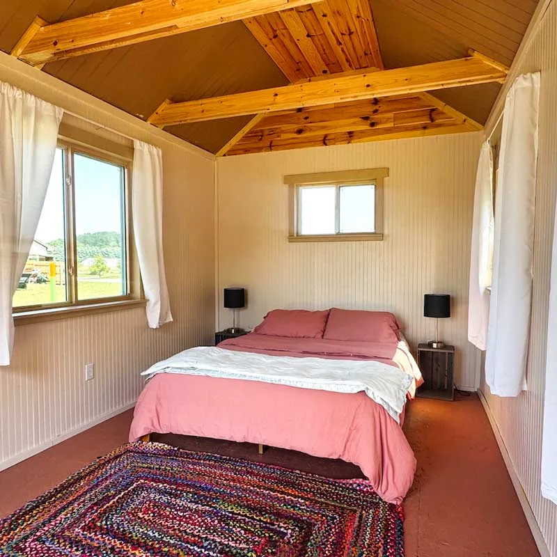 Lively Acres Cabins